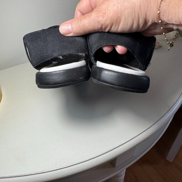 Fabulous Camper "Twins" Mirrored Two-Tone Black and White Slingbacks, size 38 - Picture 6 of 12